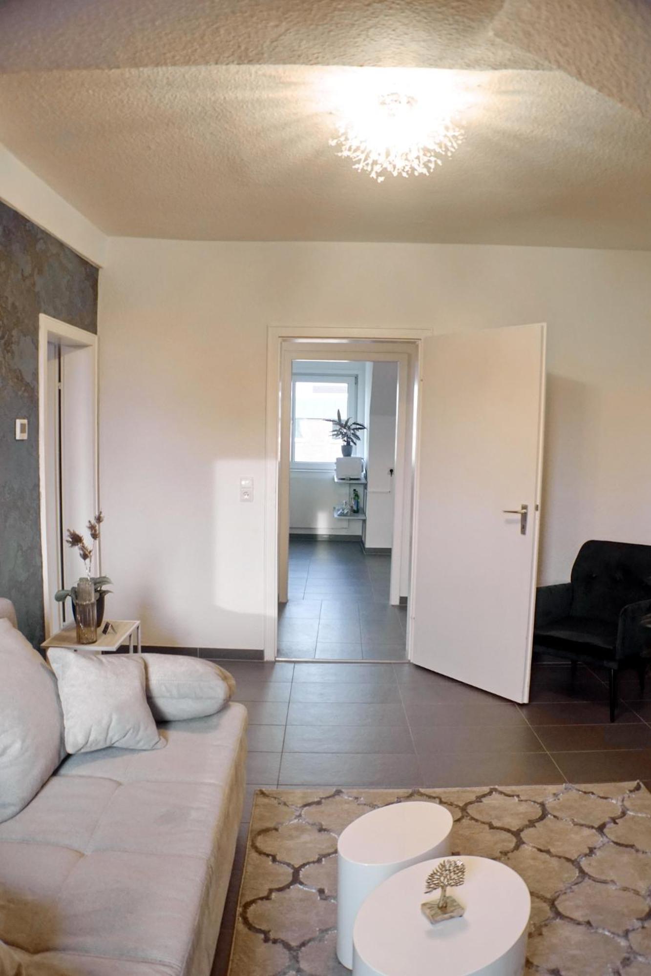 Modernes, Zentrales In Troisdorf, Region Koeln Bonn, 3 Etage, Maximal Fuer 4 Personen, Parkplatz & Netflix Inklusive *