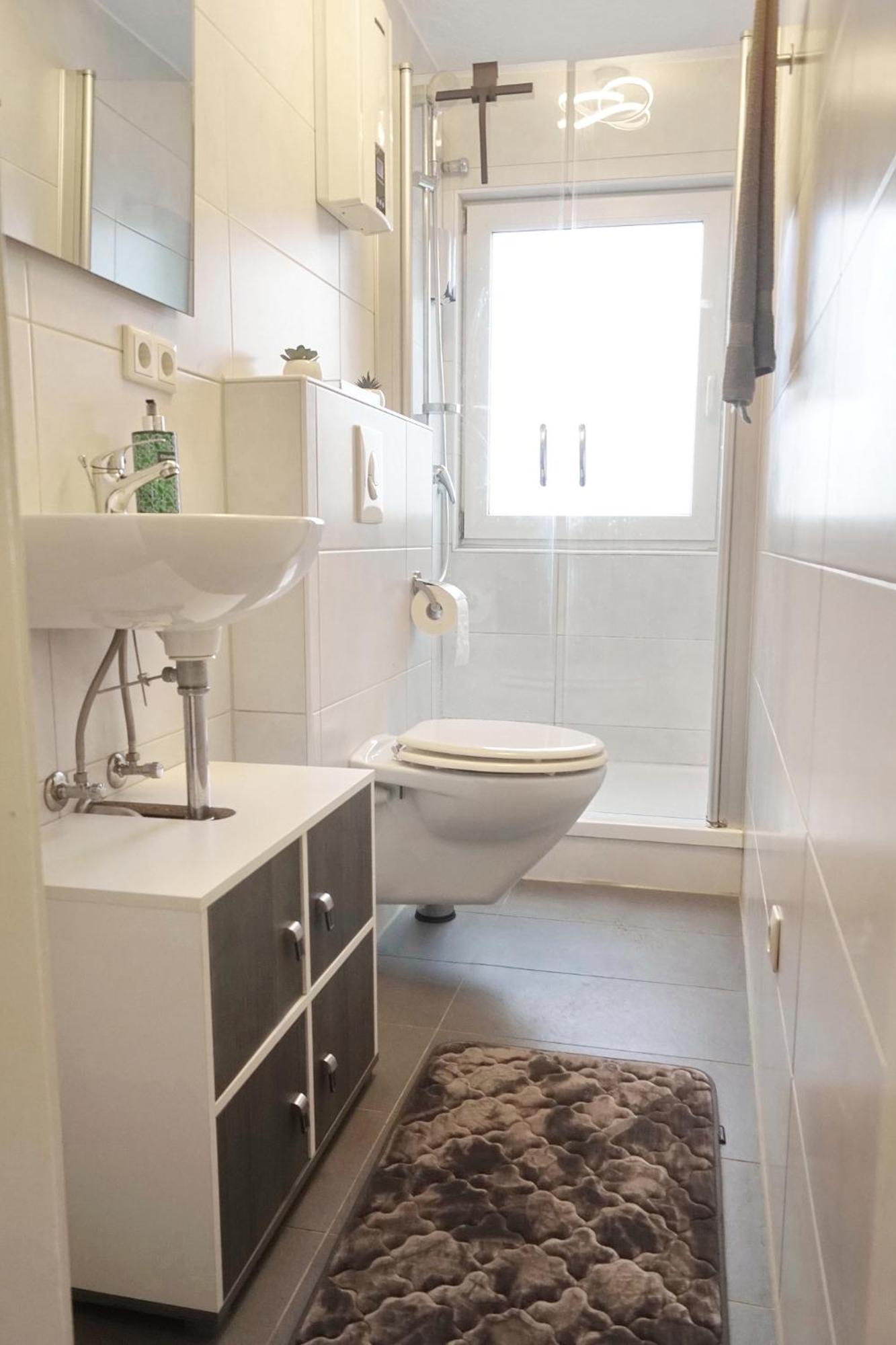 Modernes, Zentrales In Troisdorf, Region Koeln Bonn, 3 Etage, Maximal Fuer 4 Personen, Parkplatz & Netflix Inklusive Apartment Troisdorf