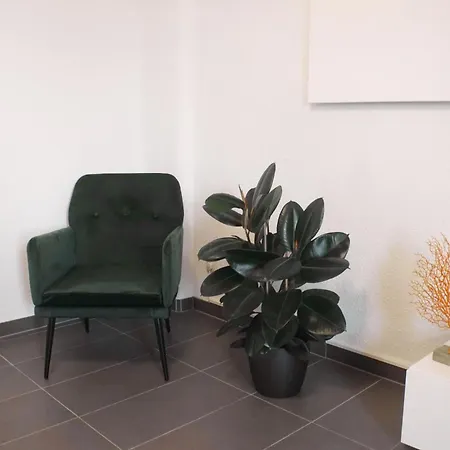 Modernes, Zentrales Apartment In Troisdorf, Region Koeln Bonn, 3 Etage, Maximal Fuer 4 Personen, Parkplatz & Netflix Inklusive Exterior foto